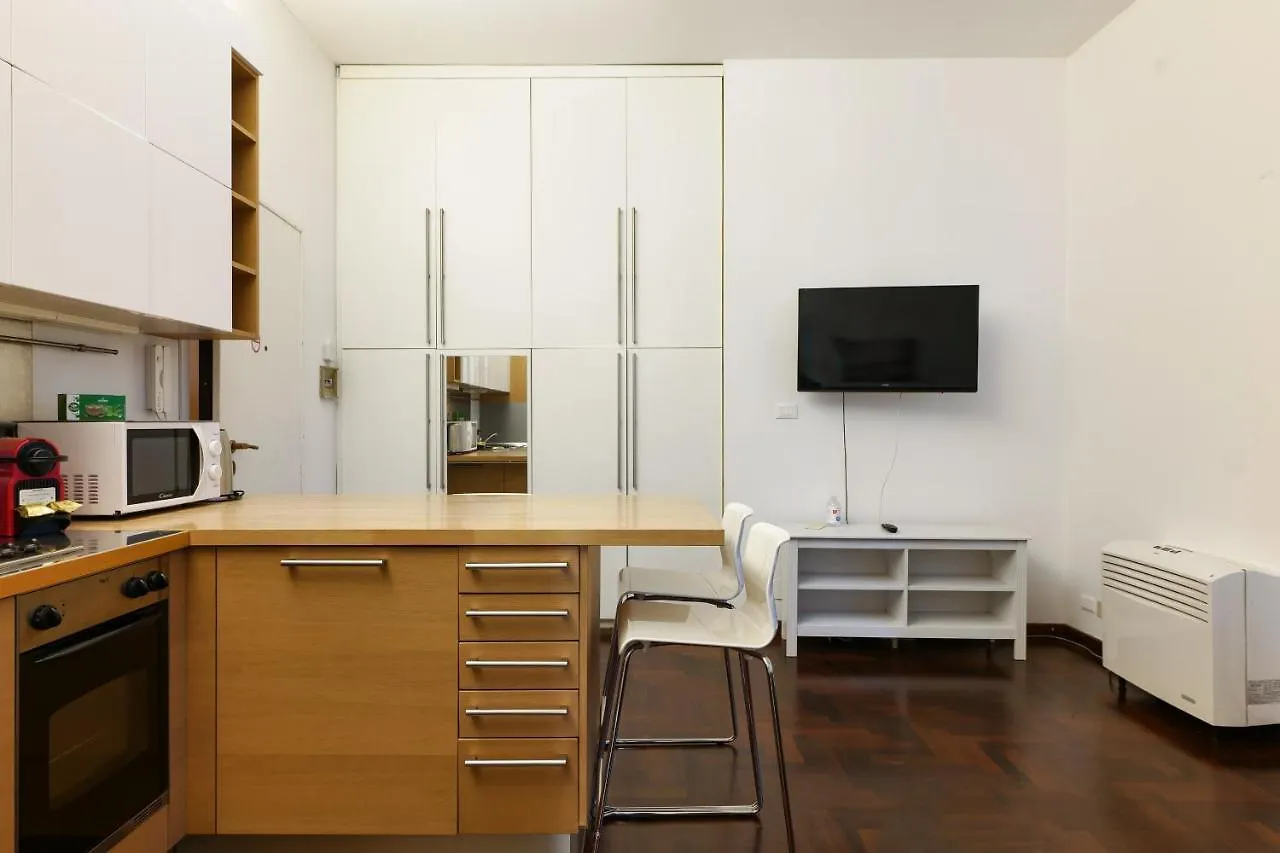 Cadorna Modern Apartment In The City Centre Milaan
