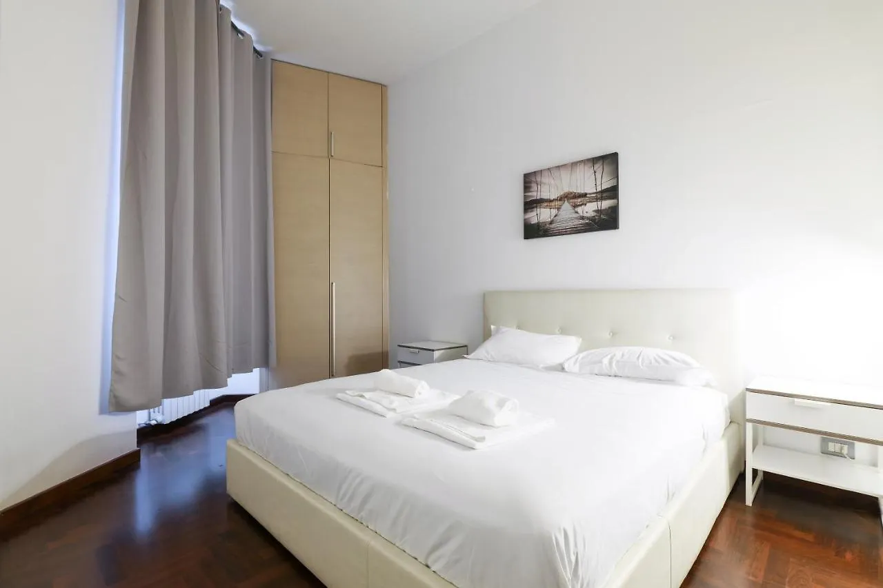Cadorna Modern Apartment In The City Centre Milaan